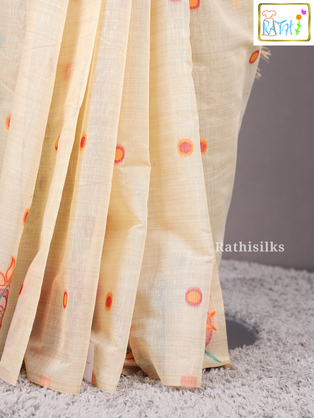 Elegant Cream Synthetic Saree