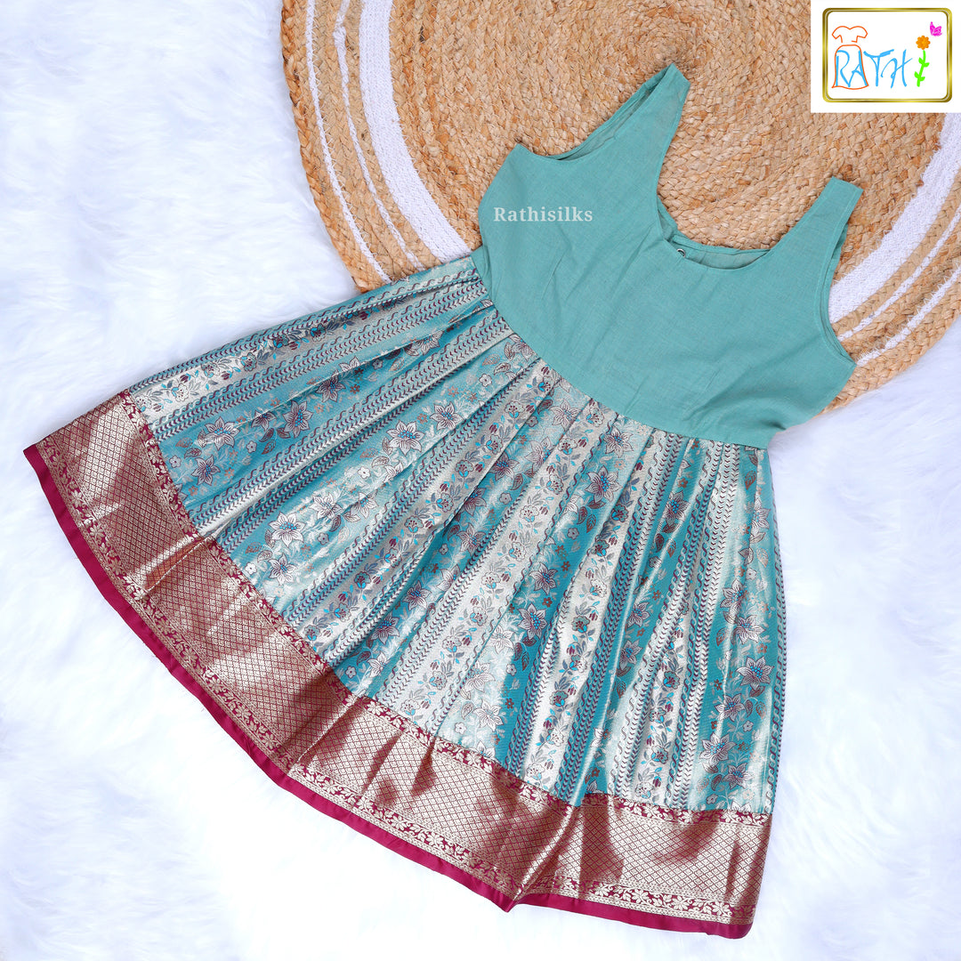 Traditional Teal-Magenta Silk Pavadai Sattai