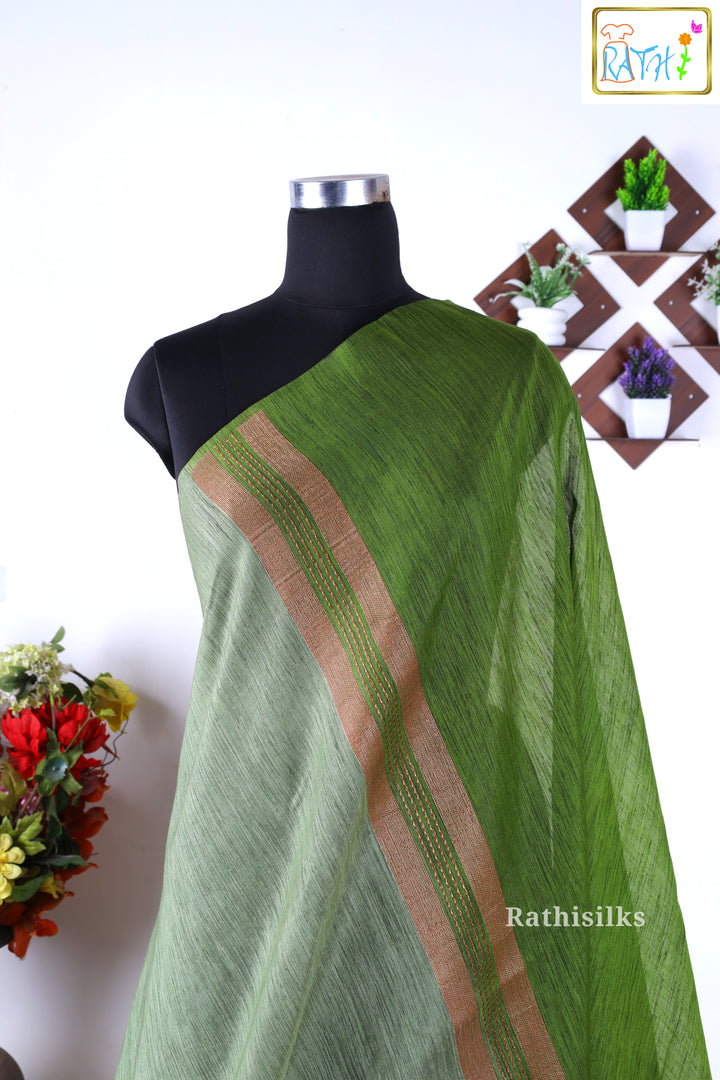 Graceful Green Banarasi Tupion Silk Saree