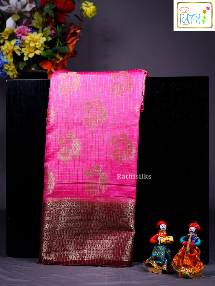 Synthetic Raw Checked Saree