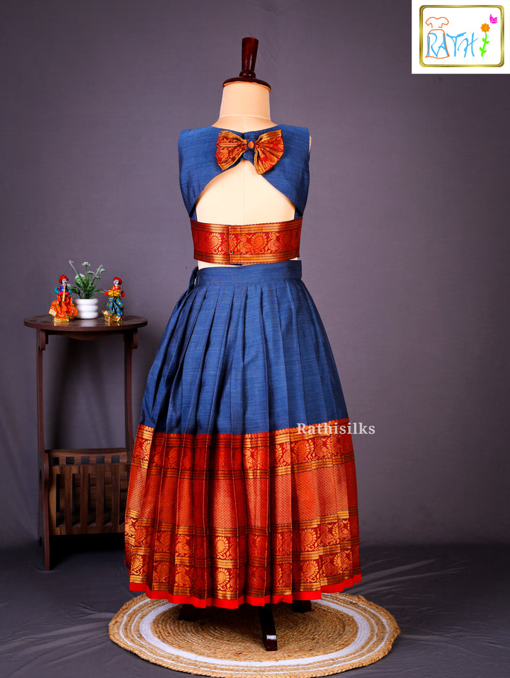 Traditional Blue Narayanapet Cotton Pavadai Sattai