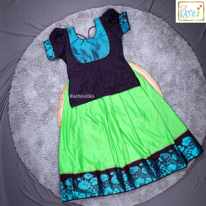 Traditional Green & Blue Pavadai Sattai