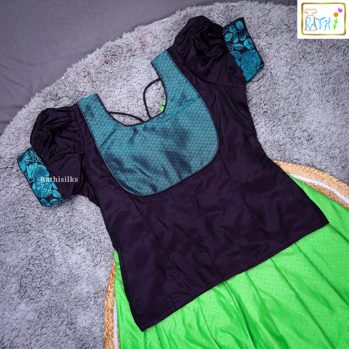 Traditional Green & Blue Pavadai Sattai