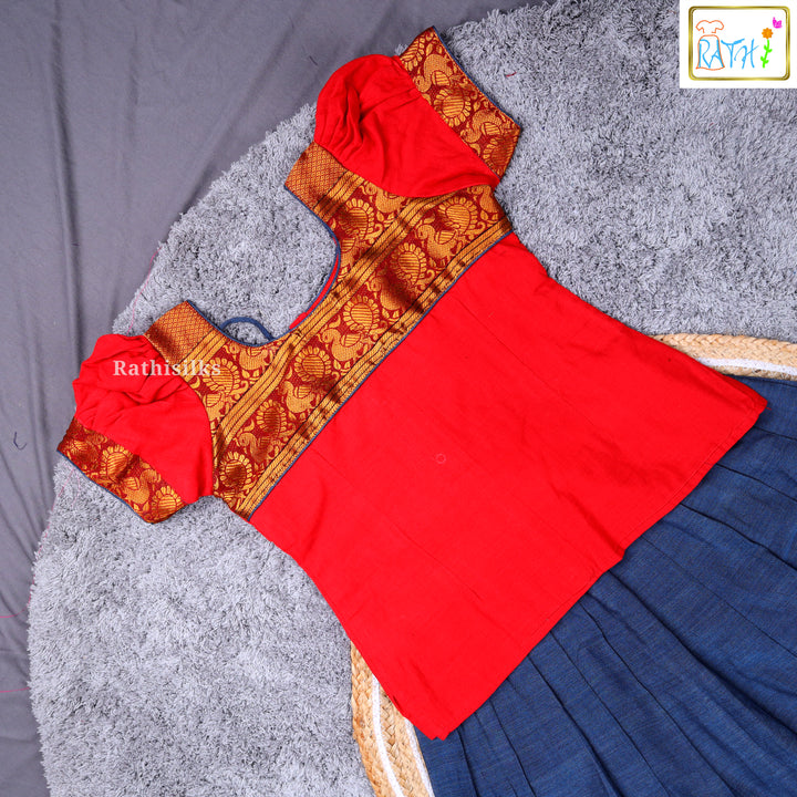Traditional Red & Blue Narayanapet Pavadai Sattai