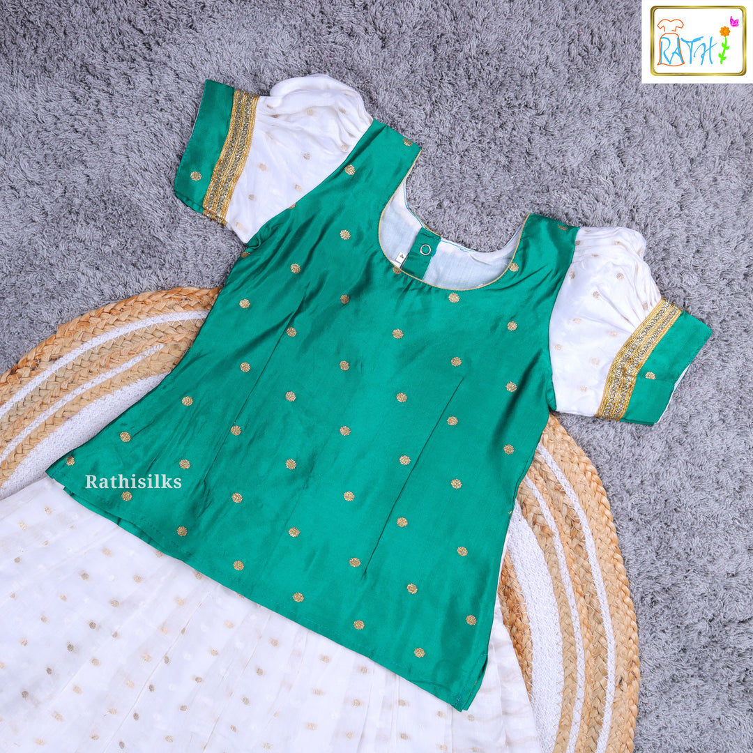 Traditional Green & White Pavadai Sattai