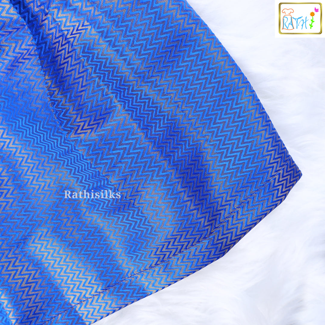 Stylish Art Silk Pavadai Set