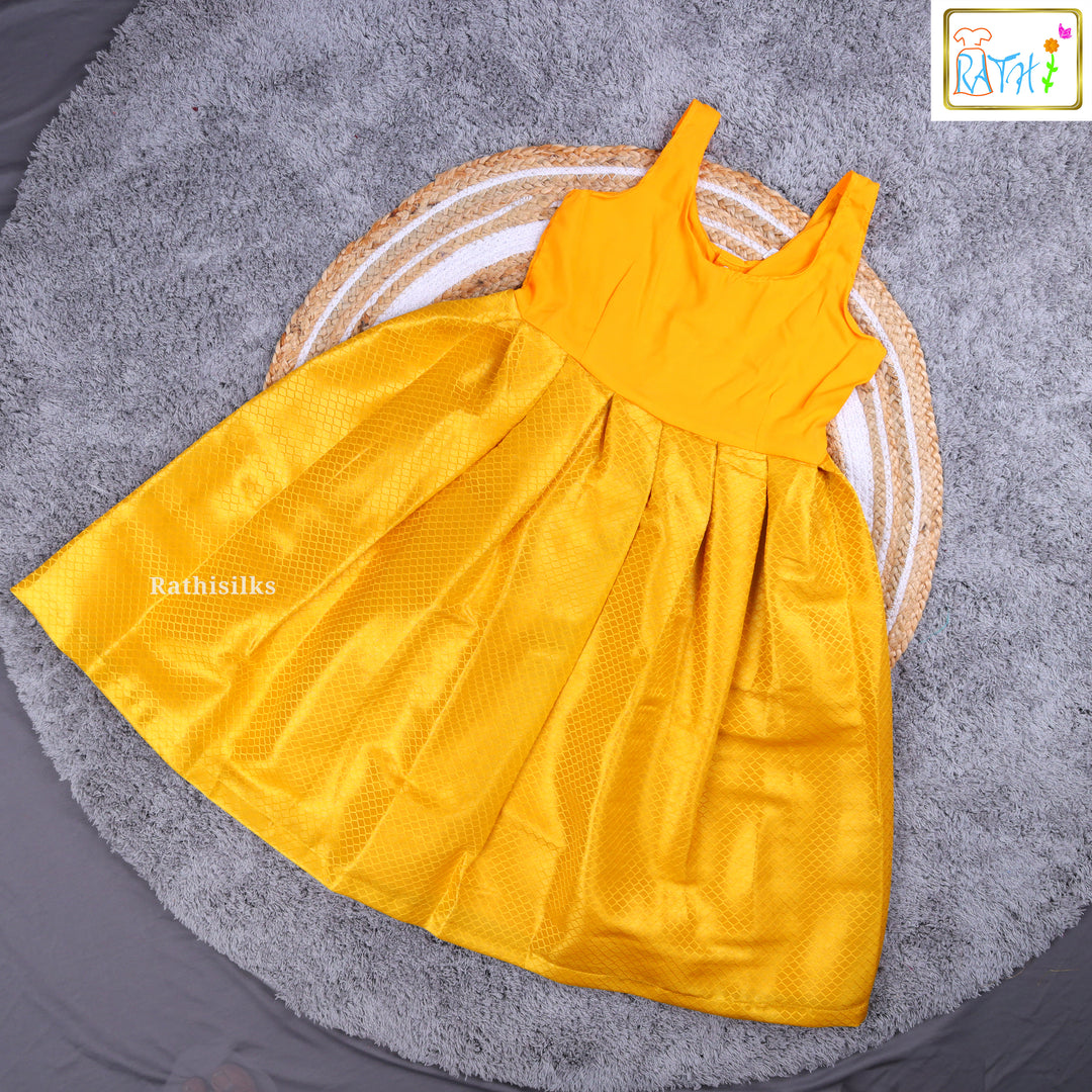 Traditional Green & Yellow Pavadai Sattai