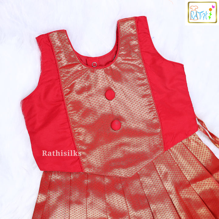 Traditional Mangalagiri Cotton Pavadai Set