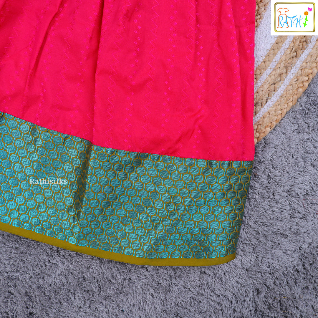 Traditional Green & Pink Ikat Pavadai Sattai