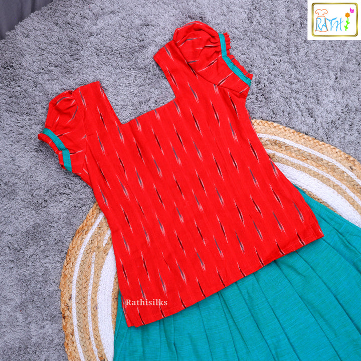 Traditional Red & Green Ikat Pavadai Sattai