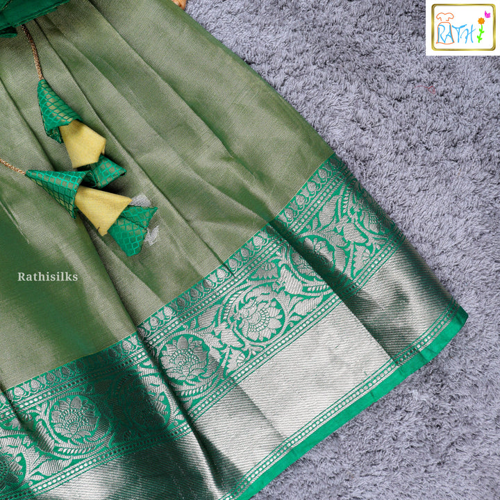 Girls’ Green Pavadai Sattai