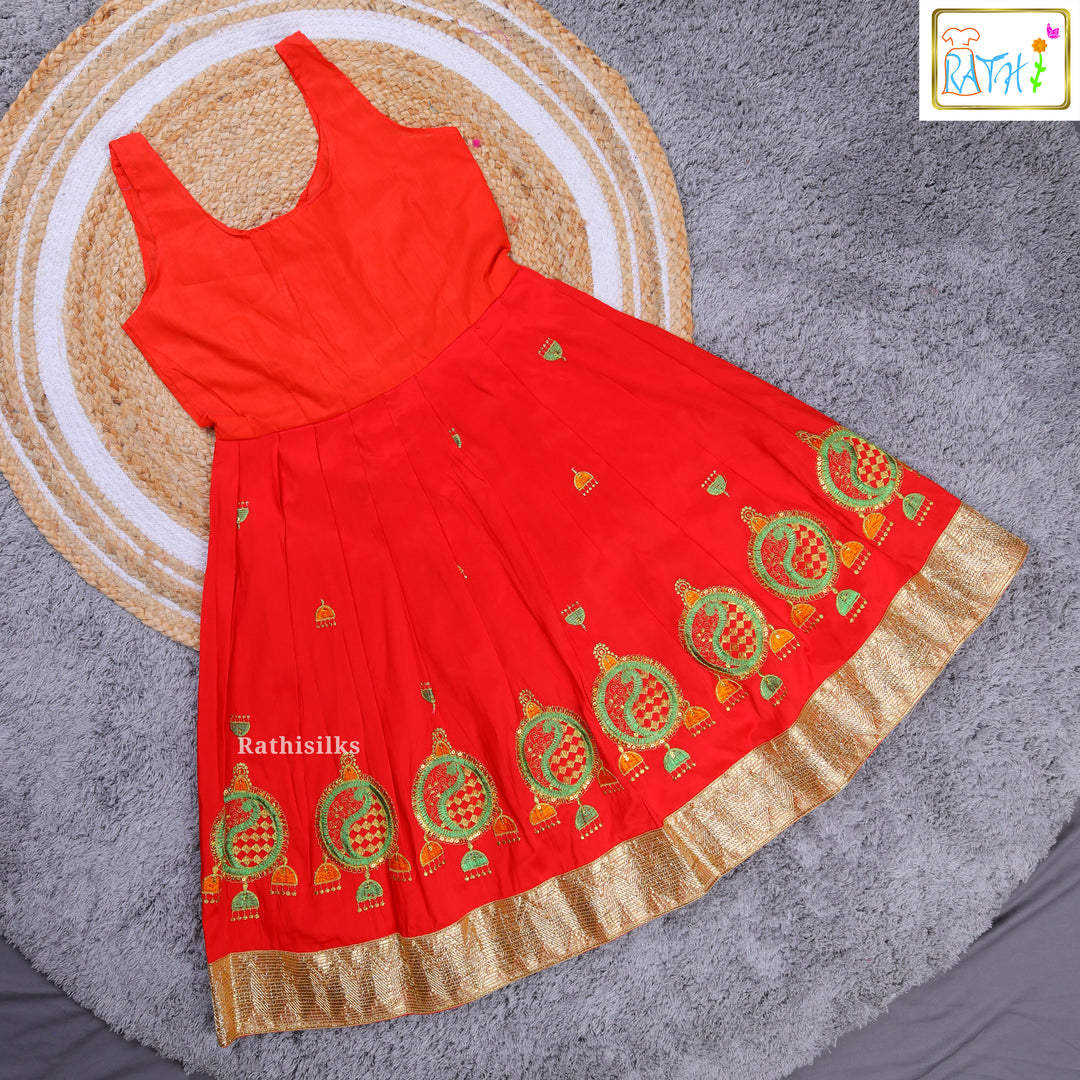 Girls’ Red & Green Pavadai Sattai