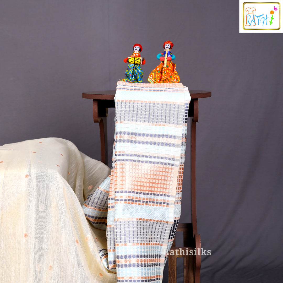 Elegant Cream & Peach Cotton Blended Saree