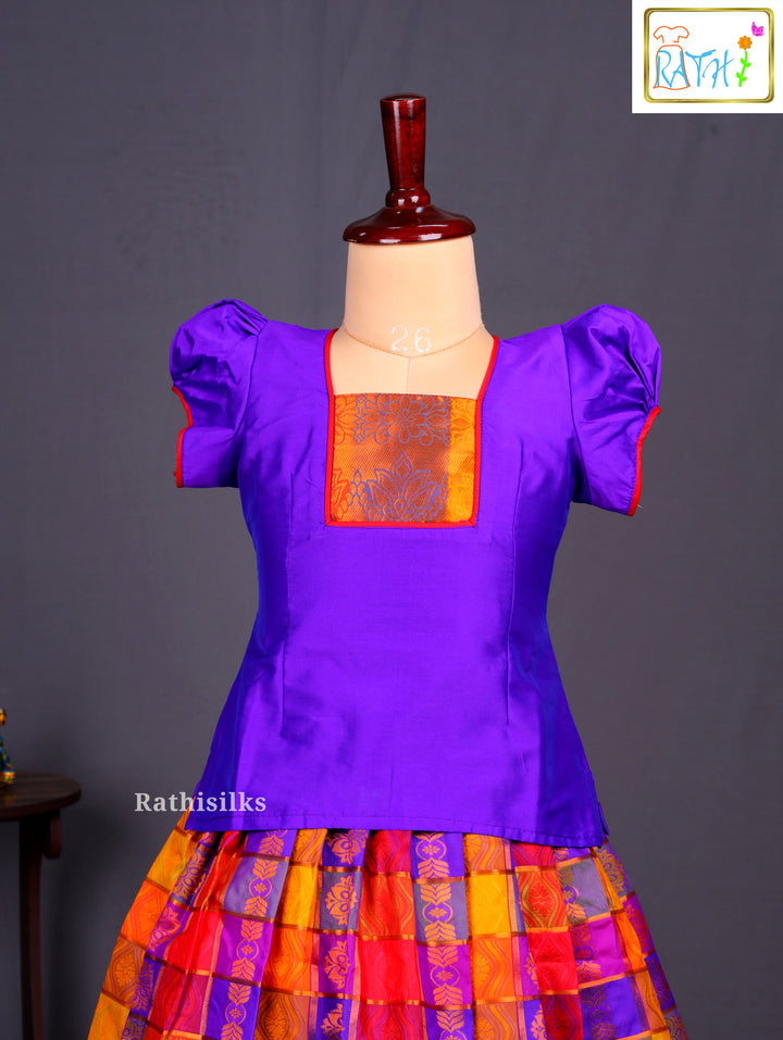 Karishma Pavadai Sattai