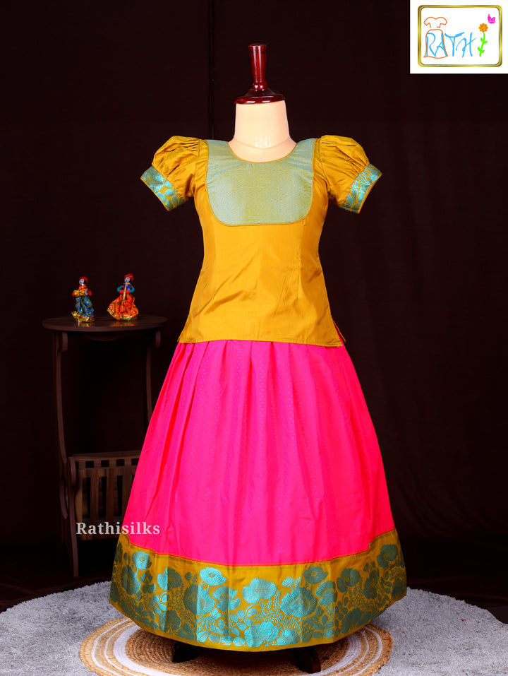 Elegant Pink & Green Pavadai Sattai