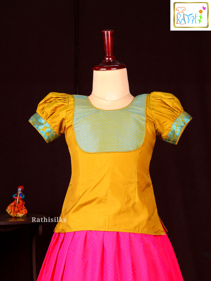 Elegant Pink & Green Pavadai Sattai