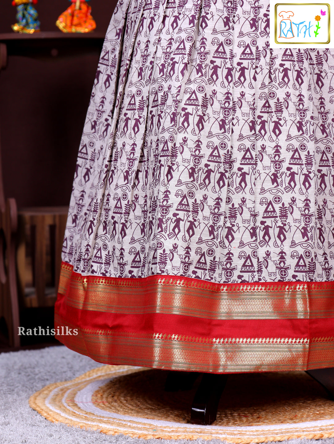 Traditional Red & White Mangalagiri Pavadai Sattai