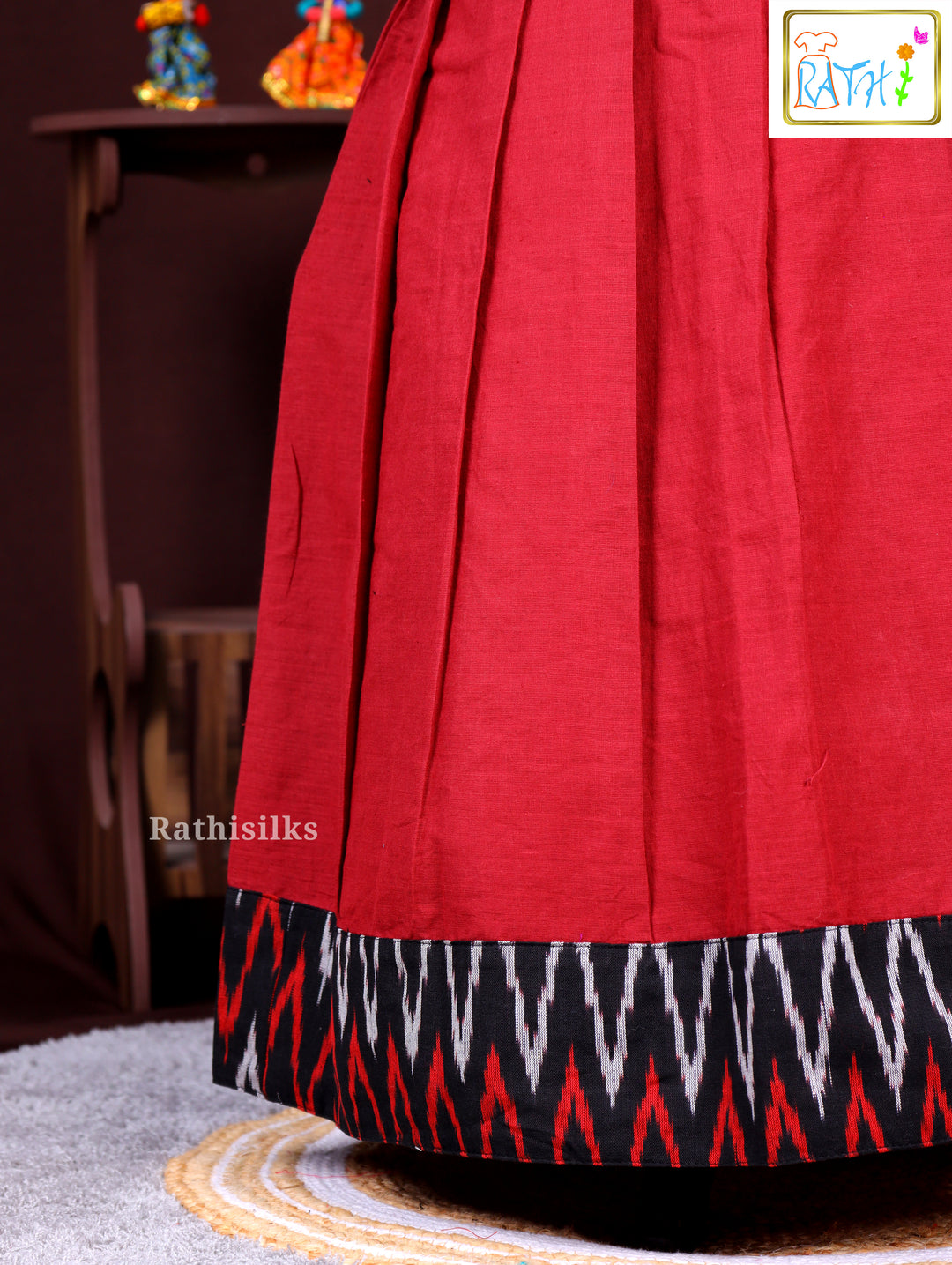 Traditional Ikat Pavadai Sattai