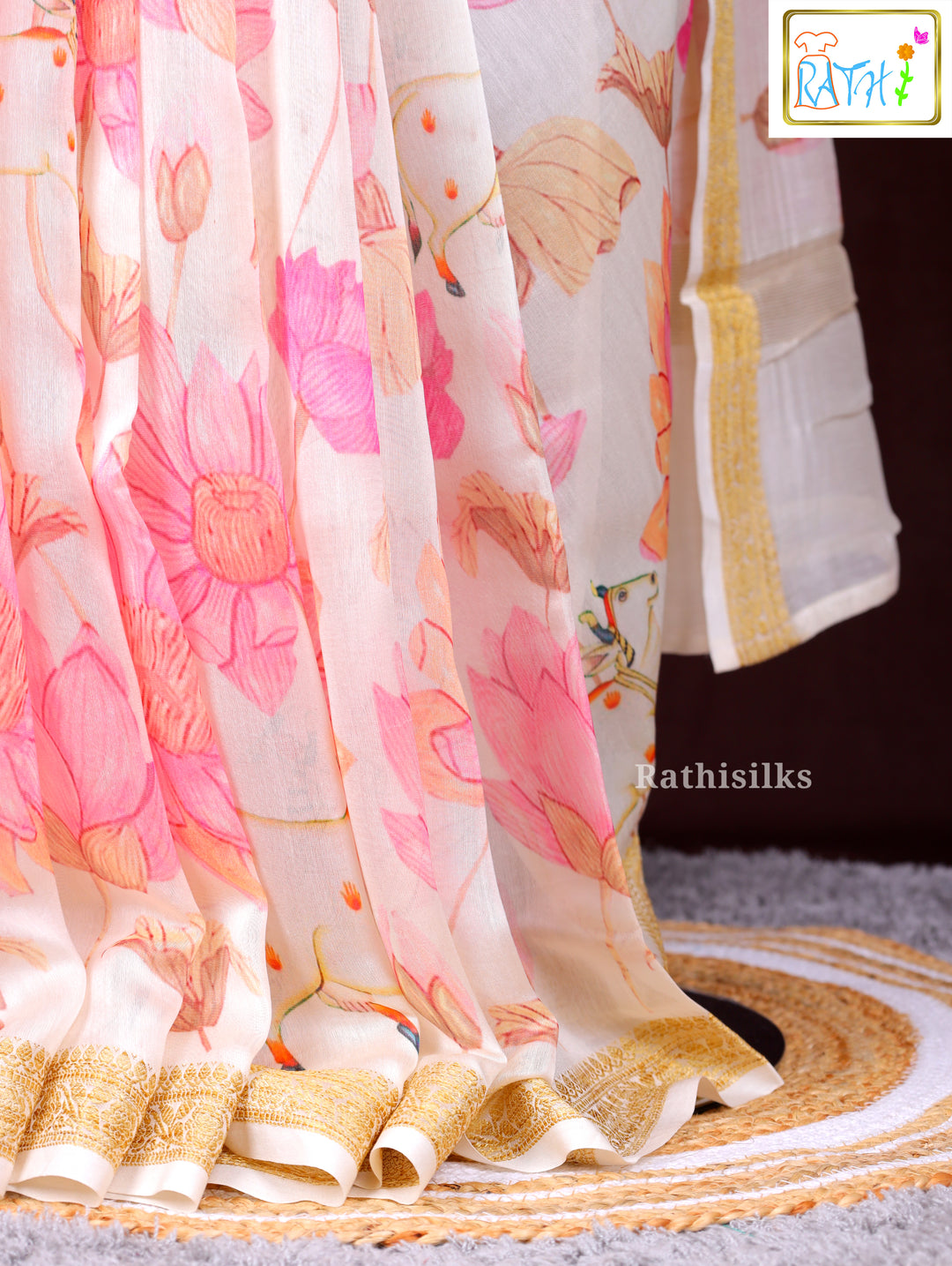 Elegant White Cotton Saree