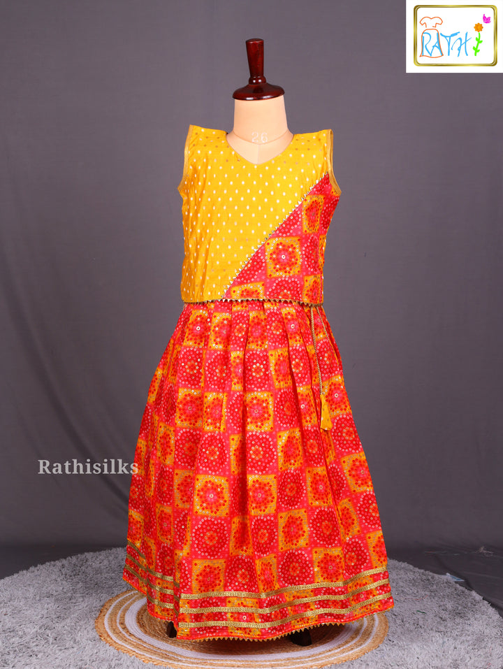 Sleeveless Yellow and Red Bandhani-Style Printed Pavadai Sattai