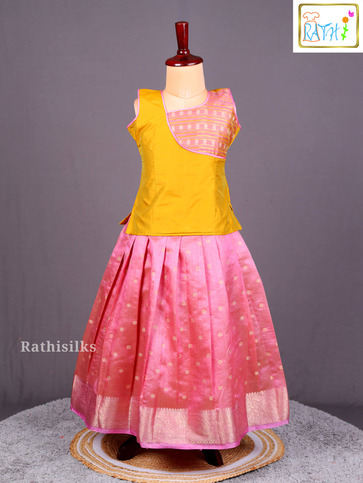 Sleeve-less Pavadai Sattai