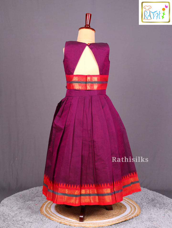 Traditional Pavadai Sattai Set