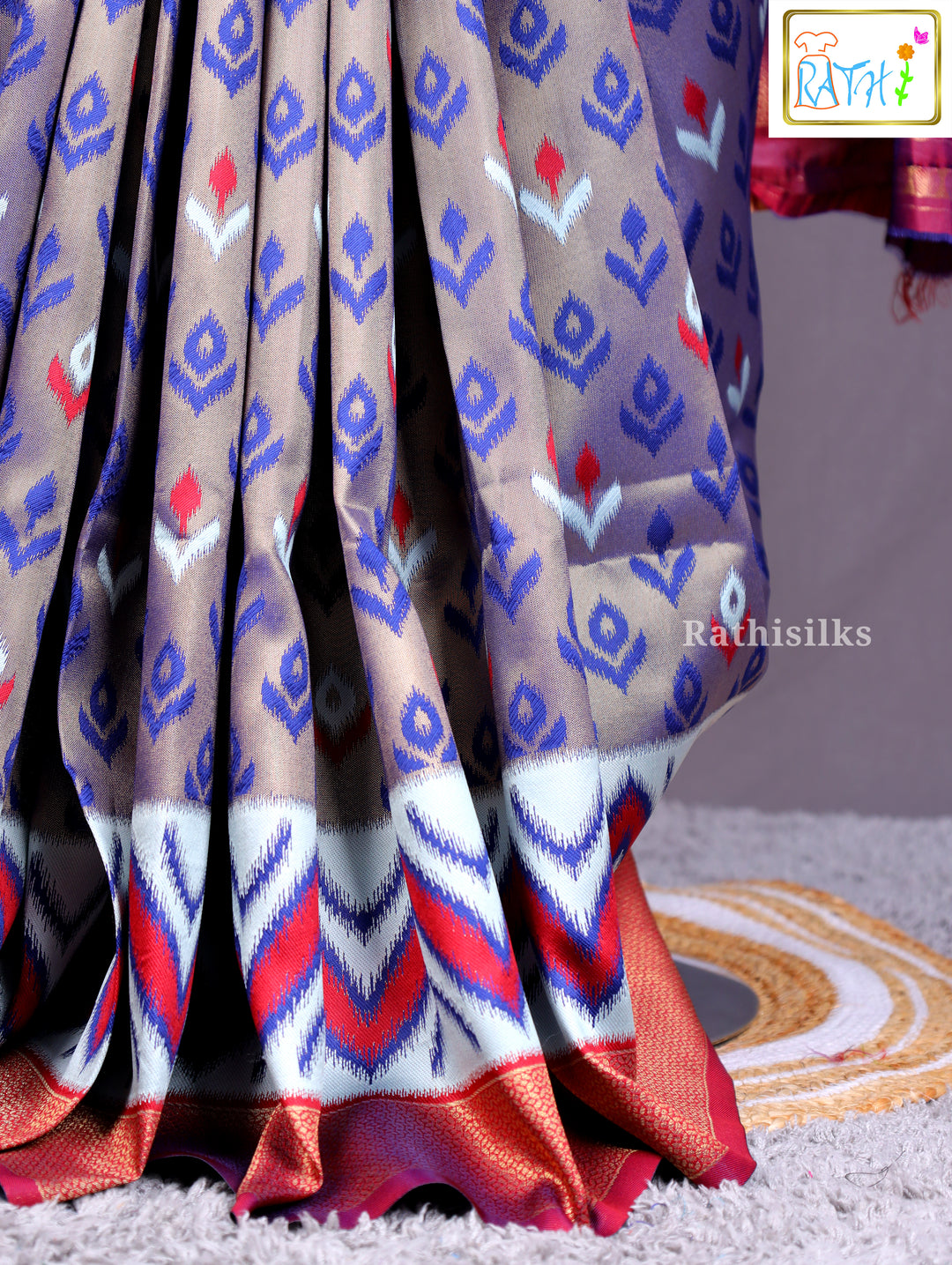 Elegant Synthetic Saree