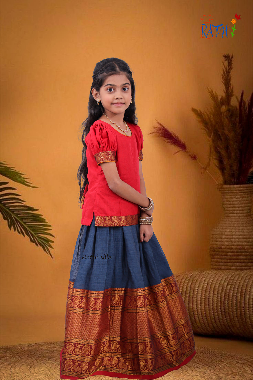 Tharaa Pavadai Set