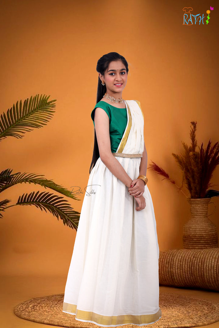 Elegant Kerala-Style White & Gold Saree Dress