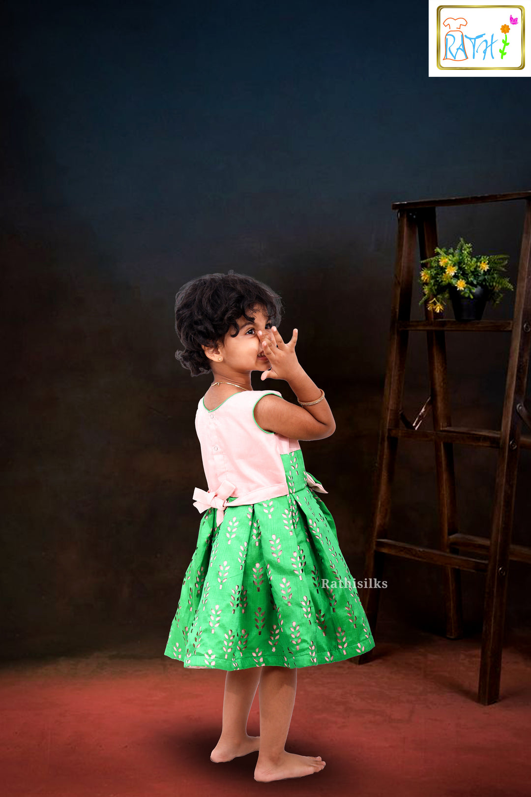 Hakoba Short Frock