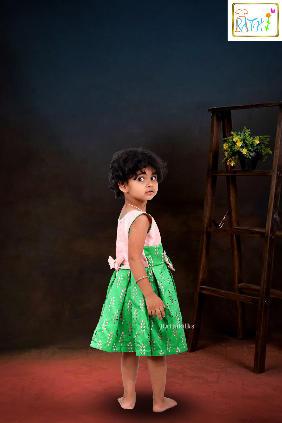 Hakoba Short Frock
