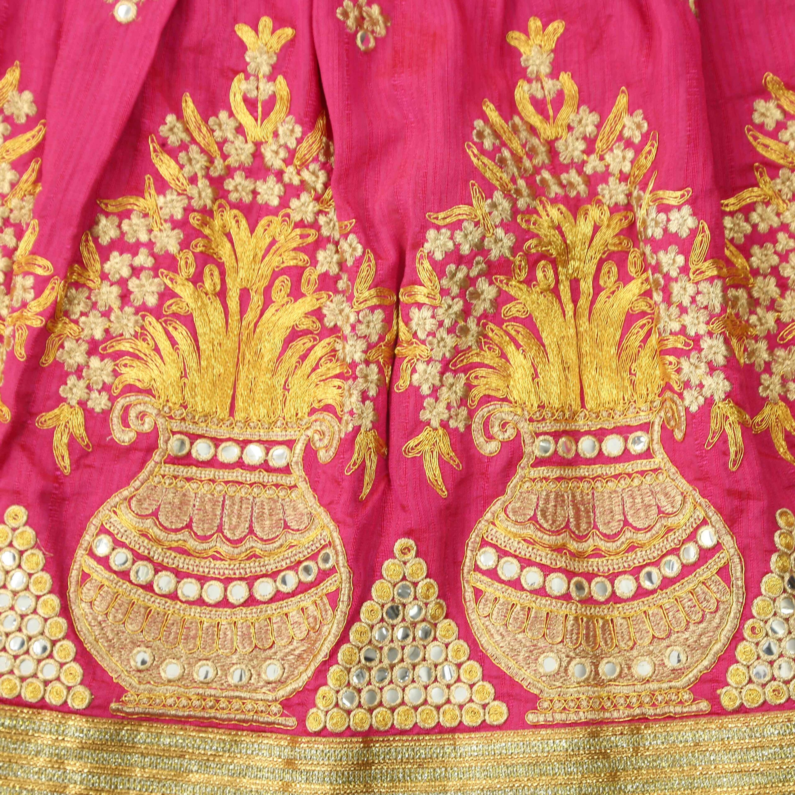 Parswanath Bandhej in Jalori Bari,Jodhpur - Best Saree Manufacturers in  Jodhpur - Justdial